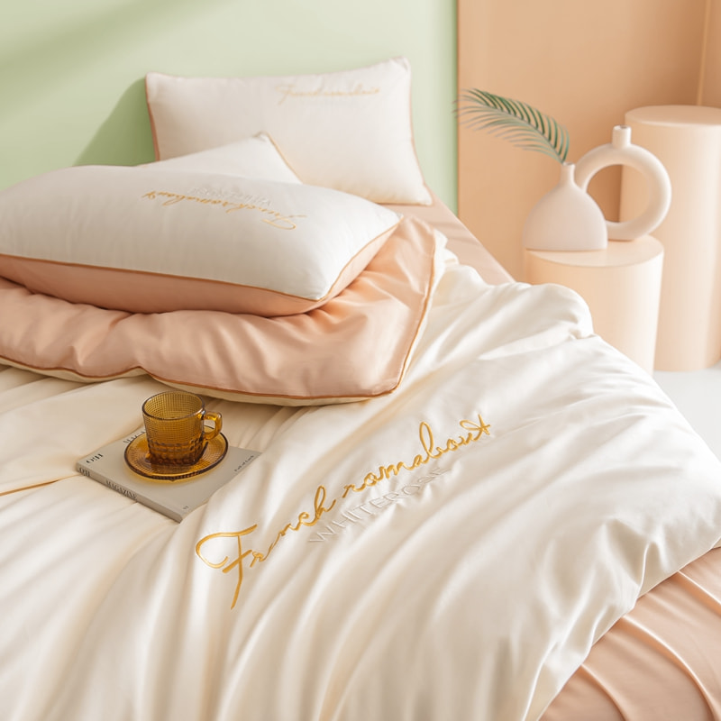 Zestaw podwójnego łóżka z czystym kolorem bawełnianym